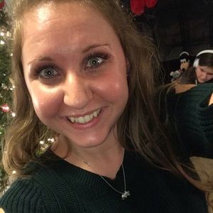 Meet your Posher, Ashley